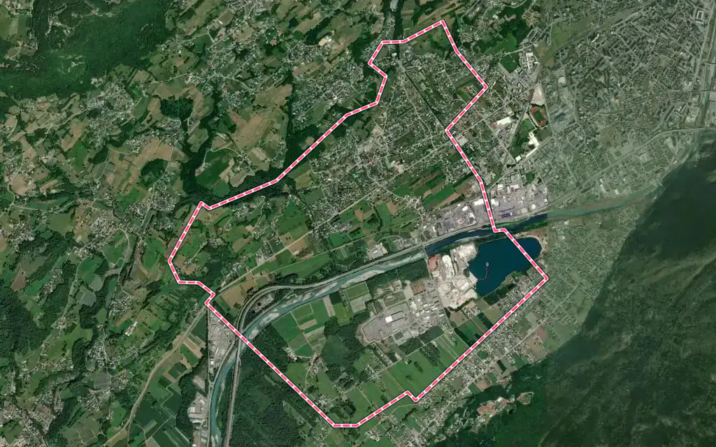 Vue satellite de Gilly-sur-Isère avec ses contours administratifs