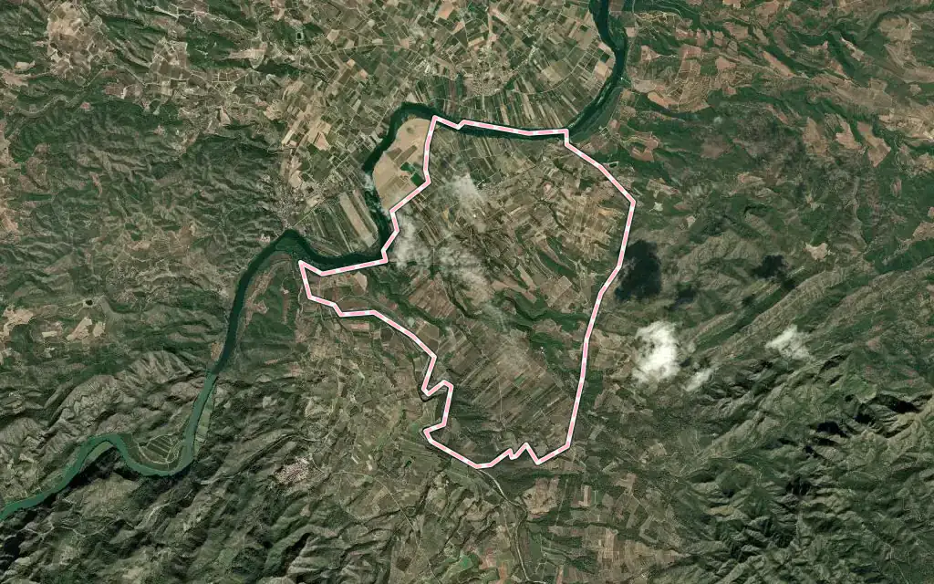 Vista satélite de Ginestar con su contorno administrativo