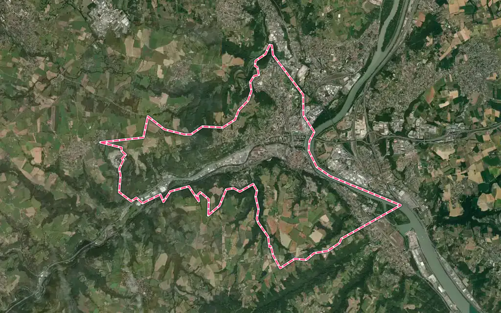 Vue satellite de Givors avec ses contours administratifs