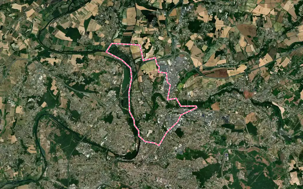 Vue satellite de Gond-Pontouvre avec ses contours administratifs