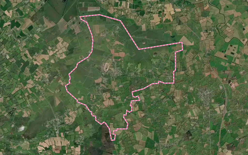 Vue satellite de Graignes-Mesnil-Angot avec ses contours administratifs