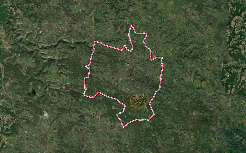 Vue satellite de Gramat avec ses contours administratifs