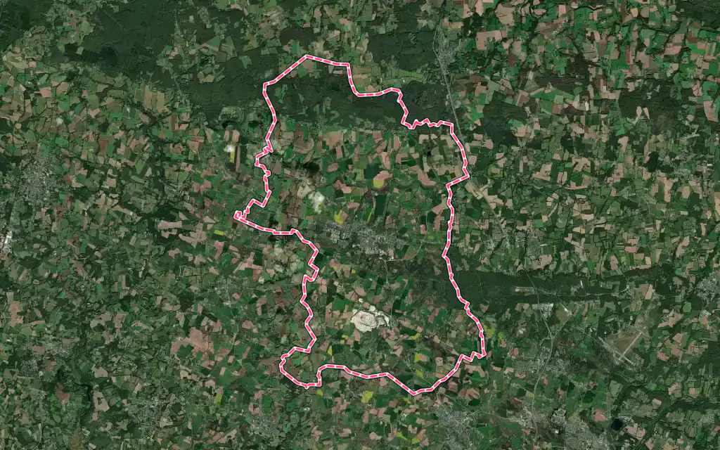 Vue satellite de Grand-Champ avec ses contours administratifs