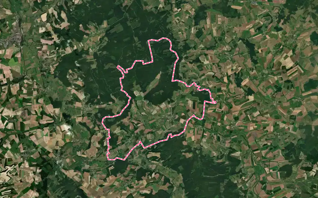 Vue satellite de Grandpré avec ses contours administratifs