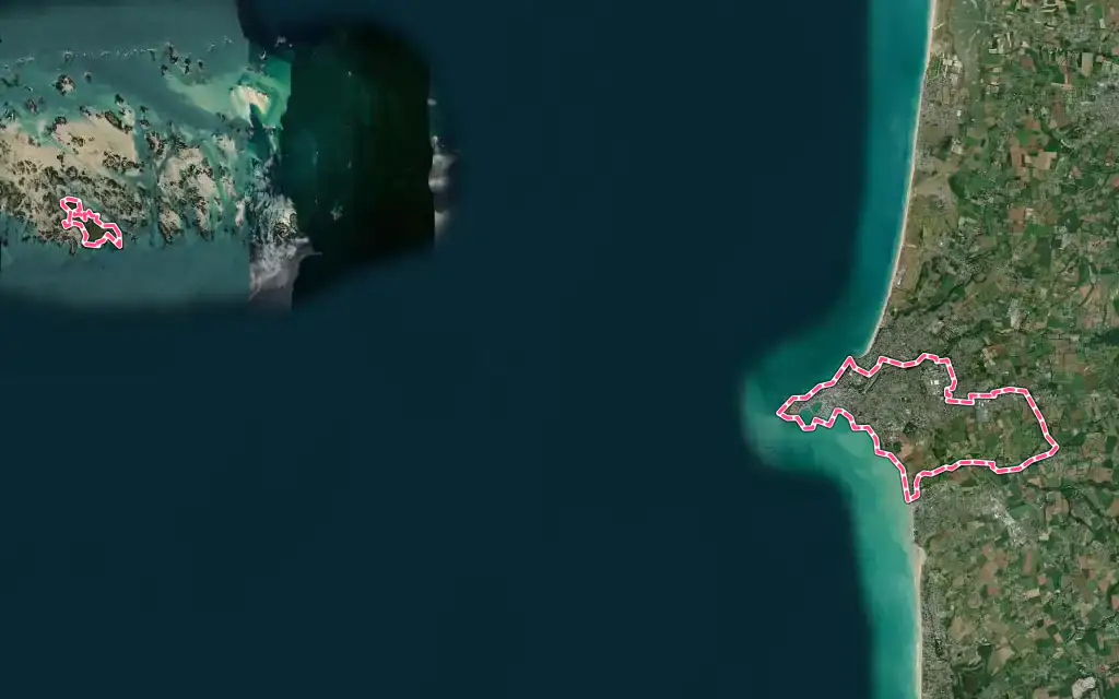 Vue satellite de Granville avec ses contours administratifs