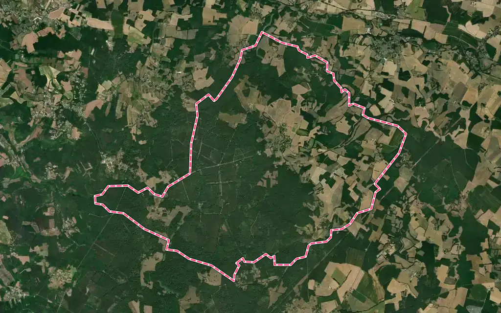 Vue satellite de Grassac avec ses contours administratifs