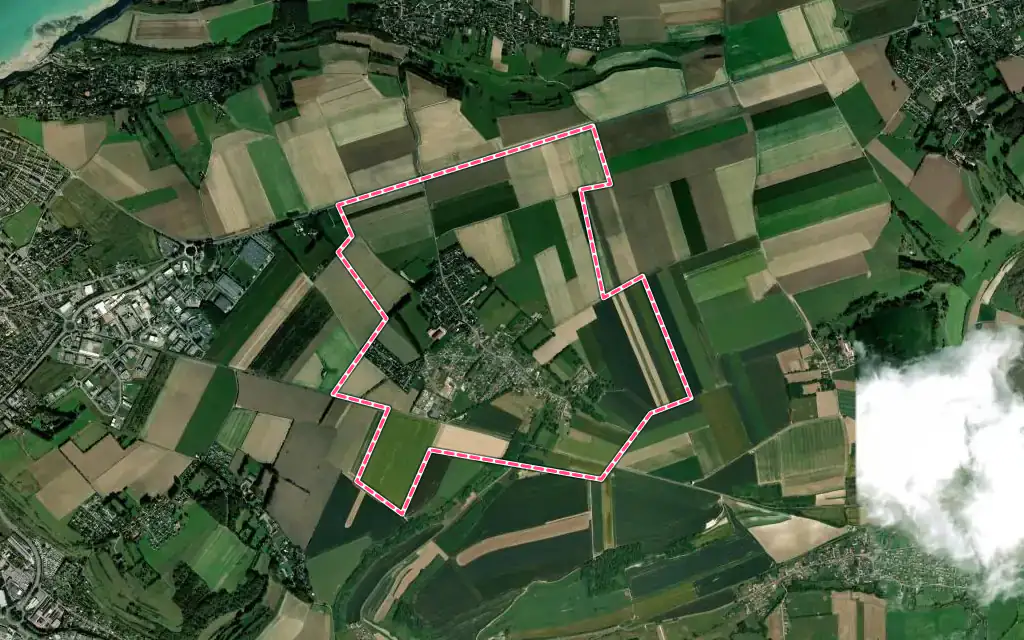Vue satellite de Grèges avec ses contours administratifs