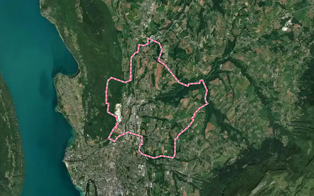 Vue satellite de Grésy-sur-Aix avec ses contours administratifs