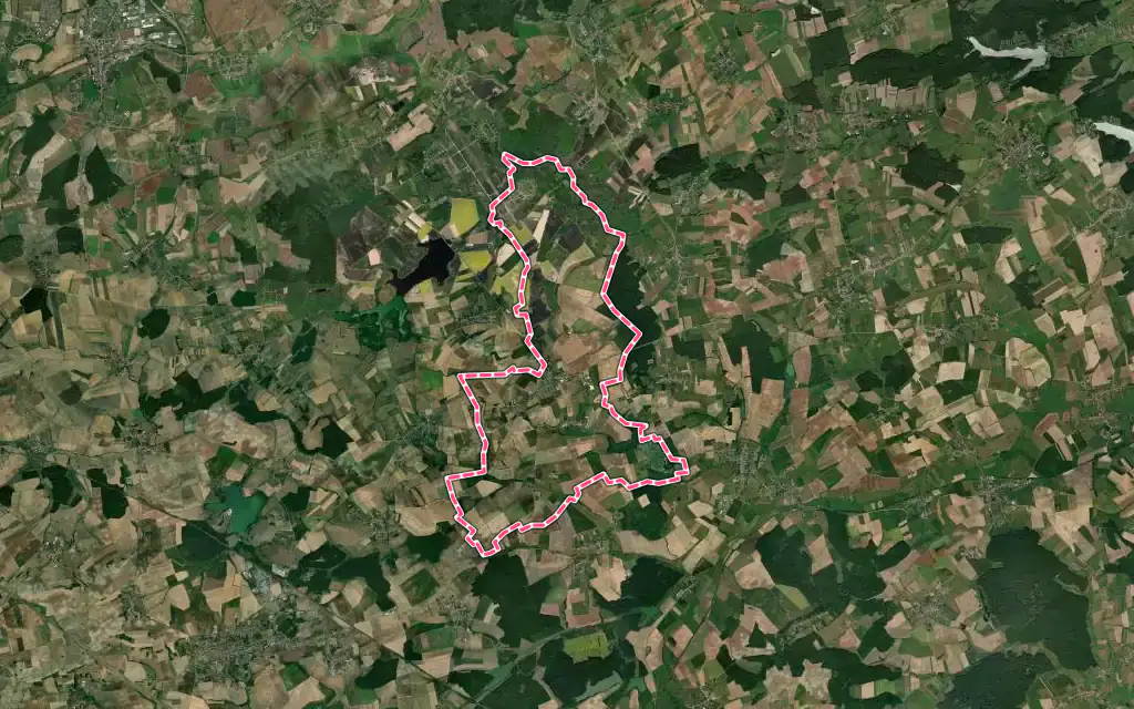 Vue satellite de Grostenquin avec ses contours administratifs