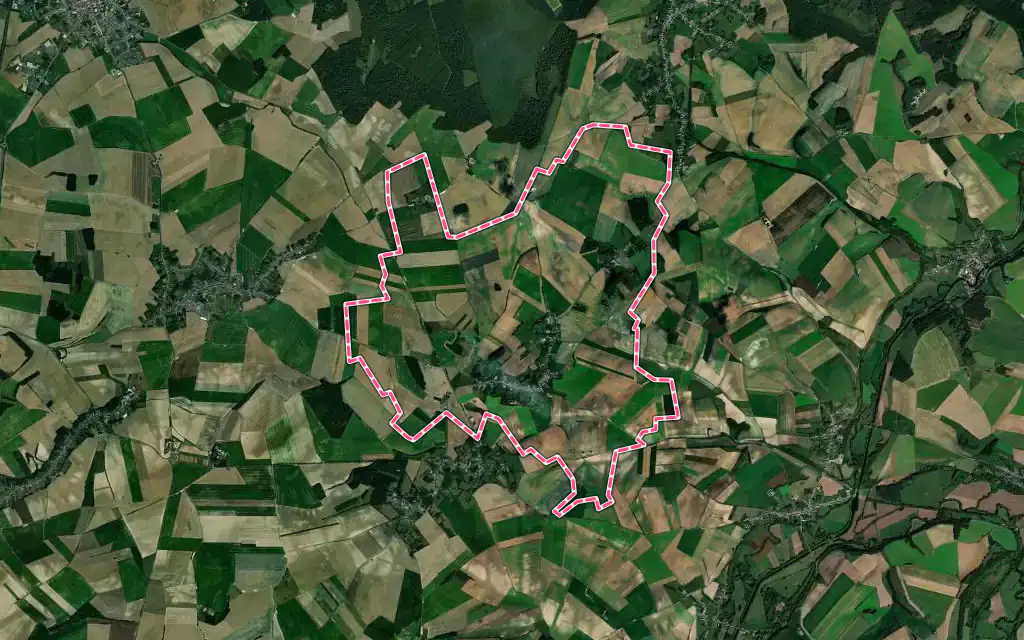 Vue satellite de Grougis avec ses contours administratifs