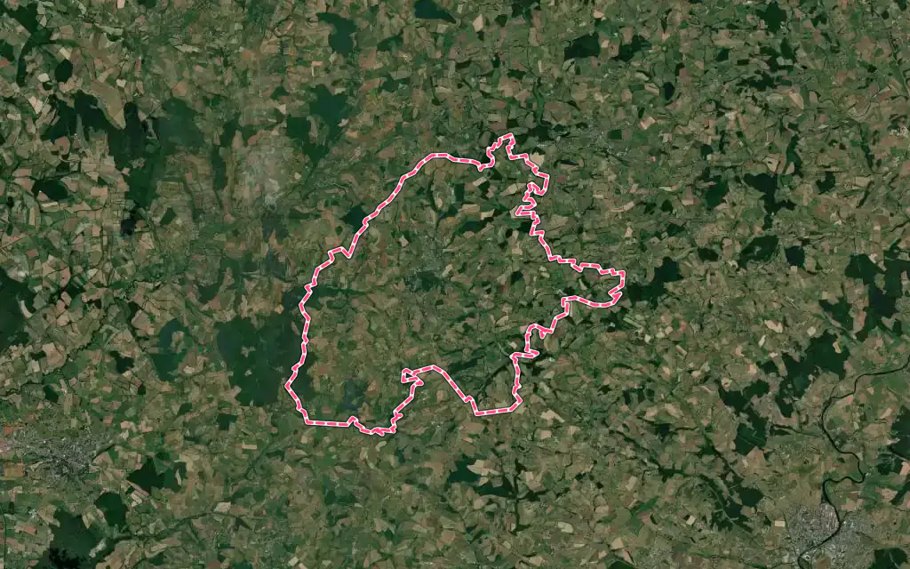 Vue satellite de Grury avec ses contours administratifs