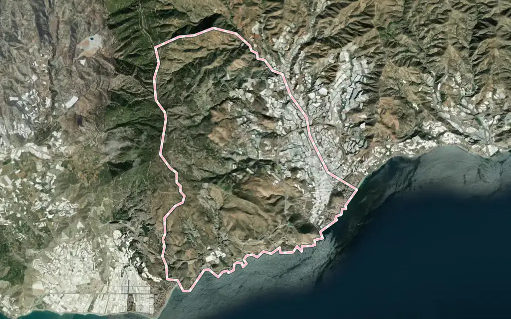 Vista satélite de Gualchos con su contorno administrativo