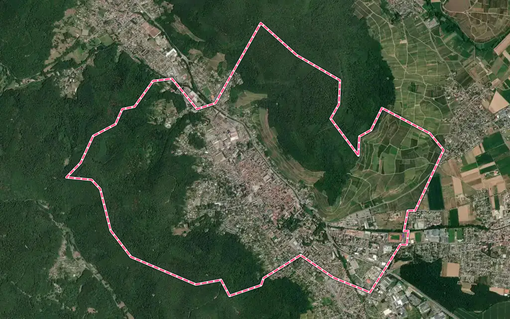 Vue satellite de Guebwiller avec ses contours administratifs