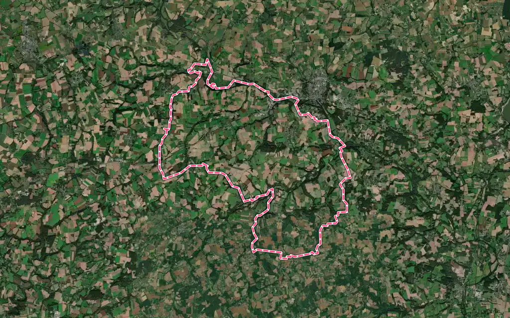 Vue satellite de Guégon avec ses contours administratifs