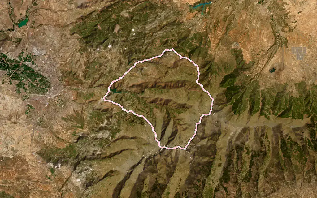 Vista satélite de Güéjar Sierra con su contorno administrativo
