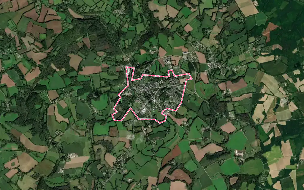 Vue satellite de Guémené-sur-Scorff avec ses contours administratifs