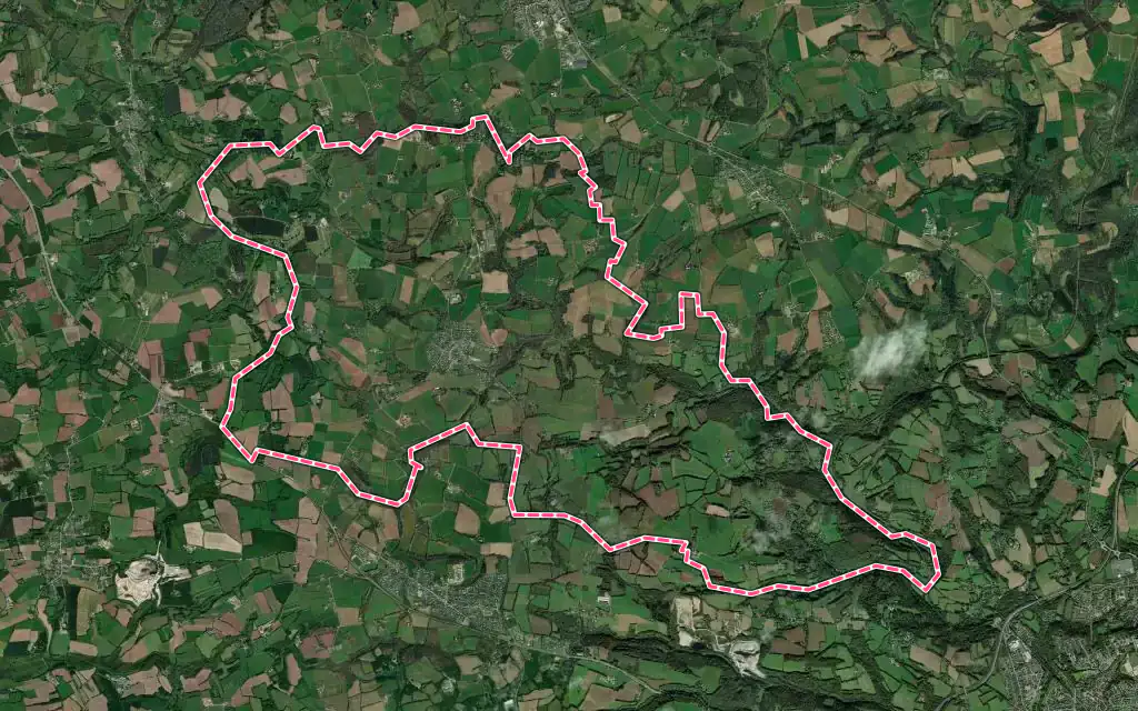 Vue satellite de Guengat avec ses contours administratifs