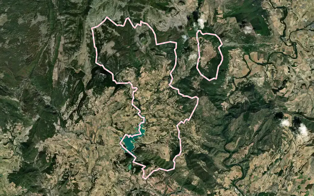 Vista satélite de Guesálaz / Gesalatz con su contorno administrativo