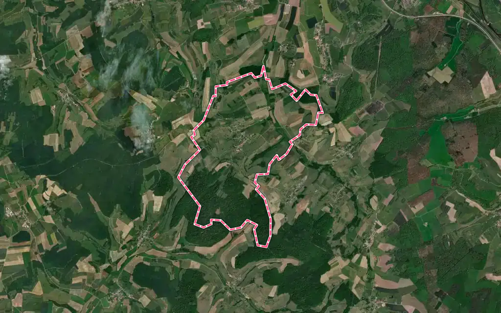 Vue satellite de Gugney-aux-Aulx avec ses contours administratifs