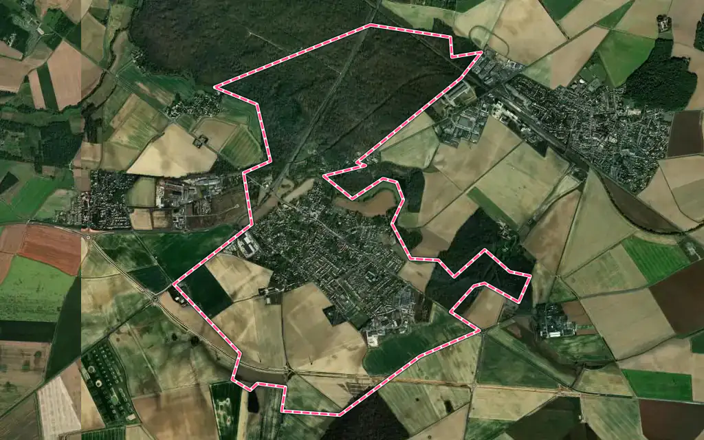 Vue satellite de Guignes avec ses contours administratifs