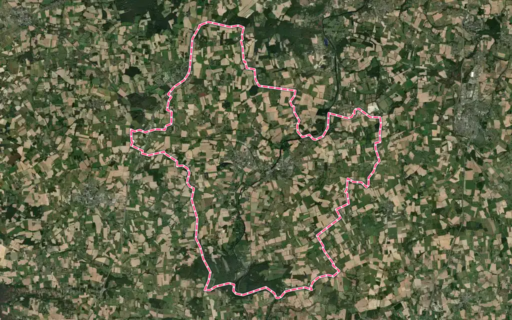 Vue satellite de Guipry-Messac avec ses contours administratifs