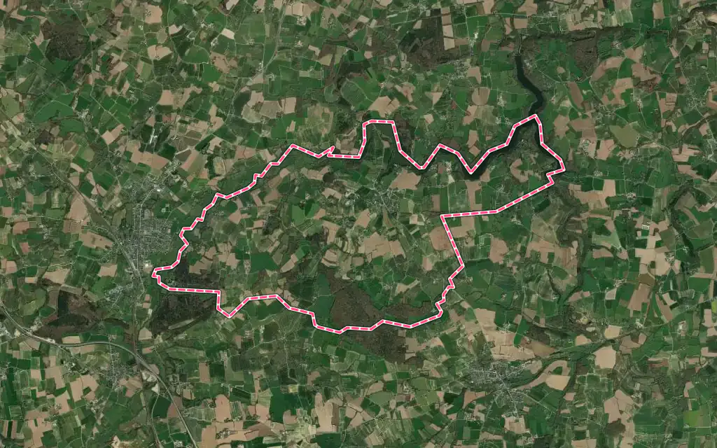 Vue satellite de Guitté avec ses contours administratifs
