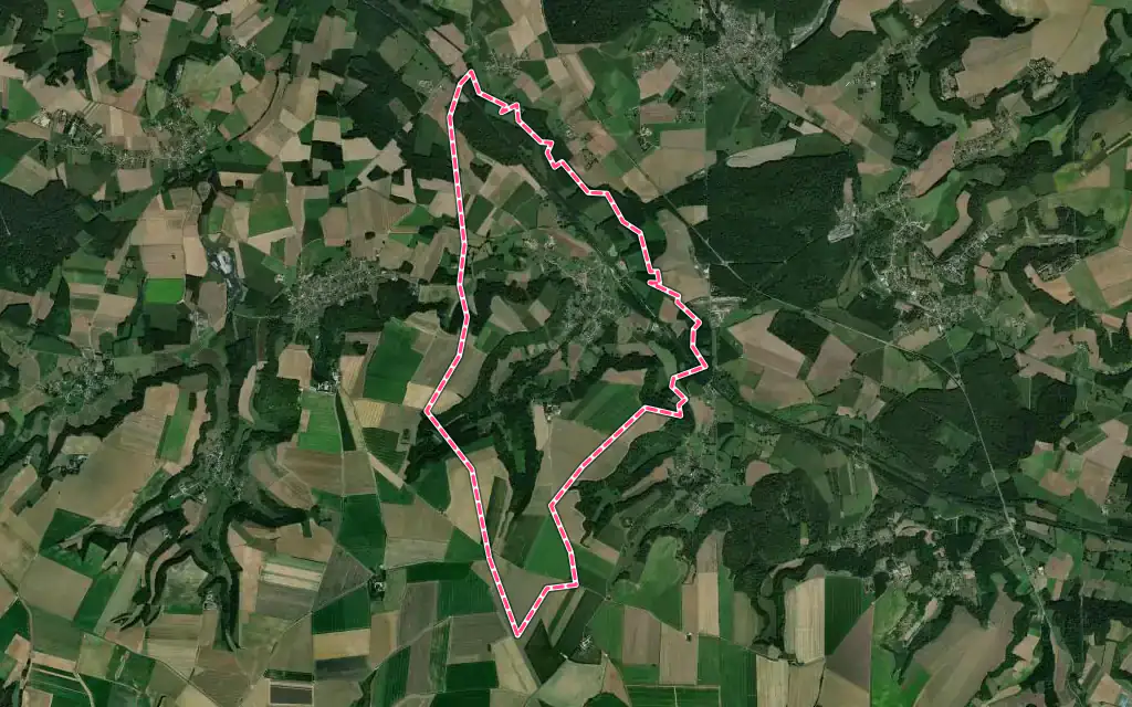 Vue satellite de Guny avec ses contours administratifs