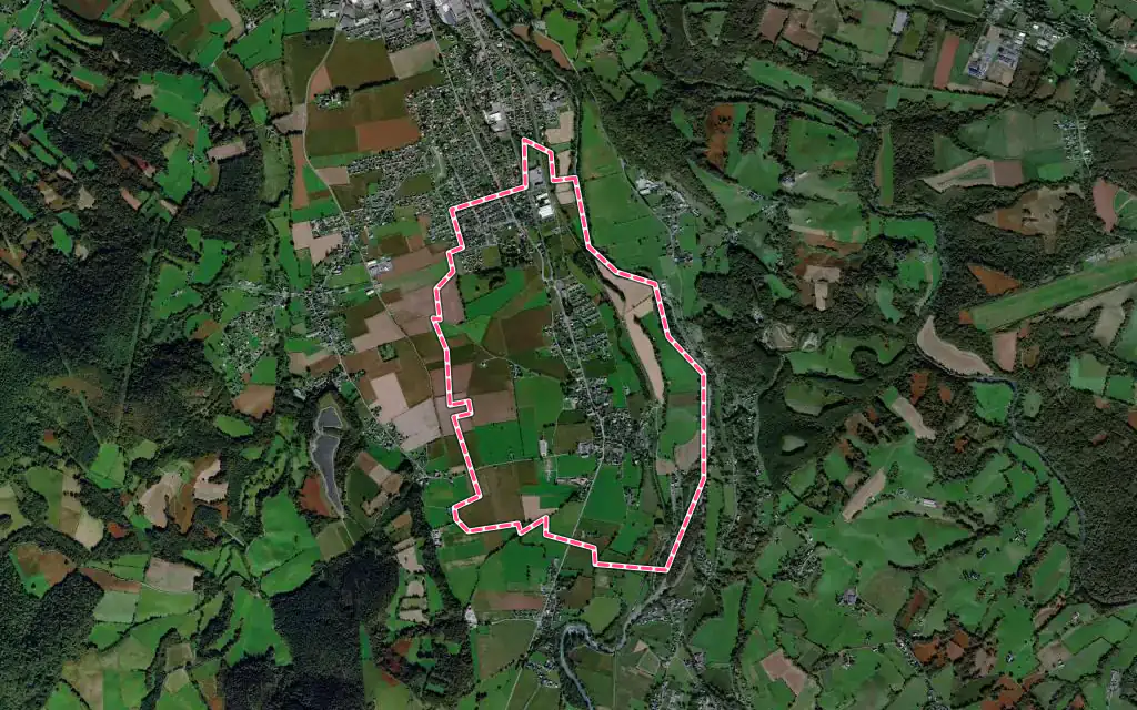 Vue satellite de Gurmençon avec ses contours administratifs