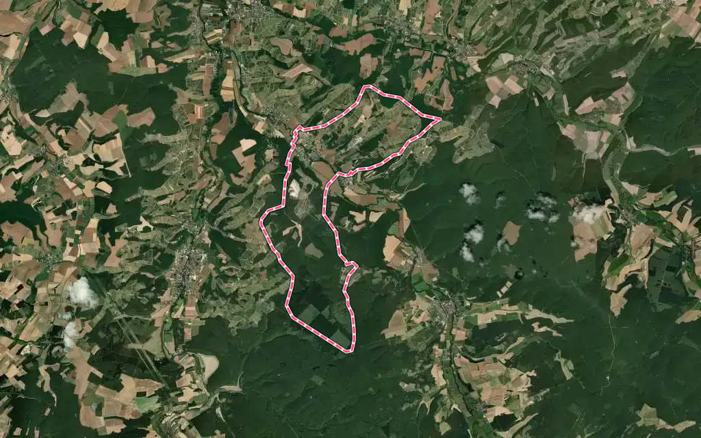 Vue satellite de Gyé-sur-Seine avec ses contours administratifs
