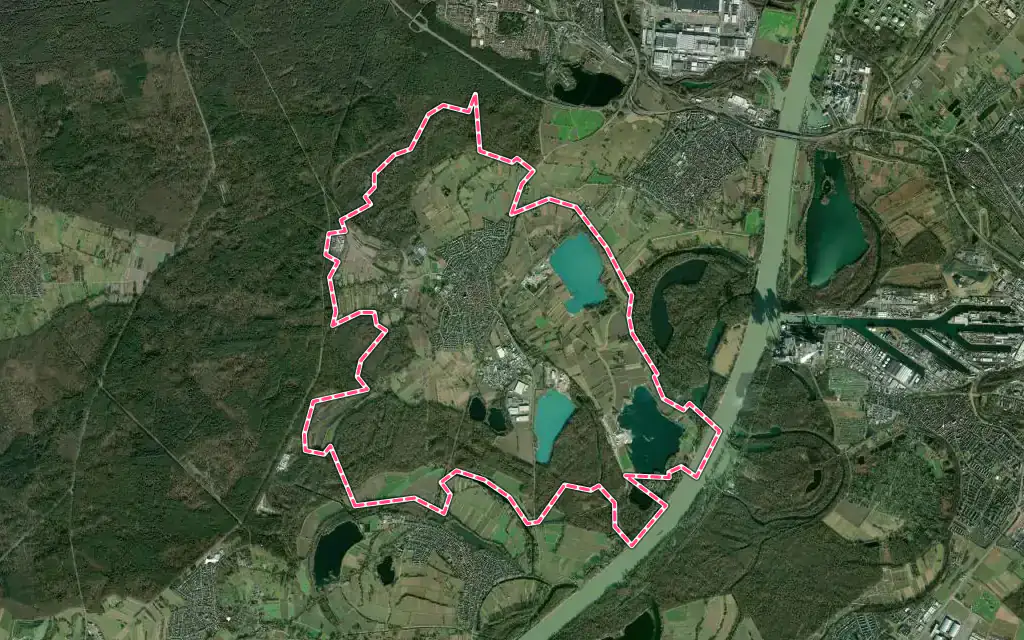 Vue satellite de Hagenbach avec ses contours administratifs