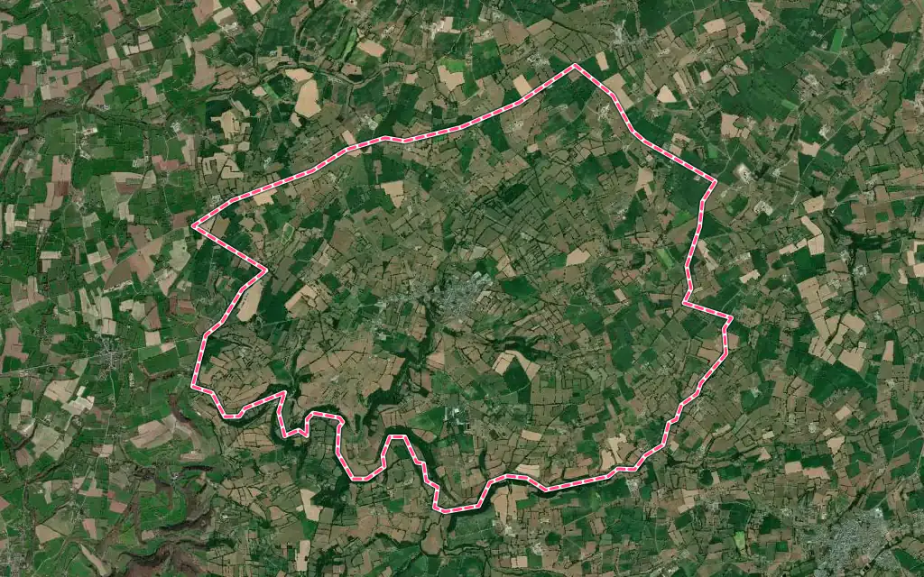 Vue satellite de Hambye avec ses contours administratifs