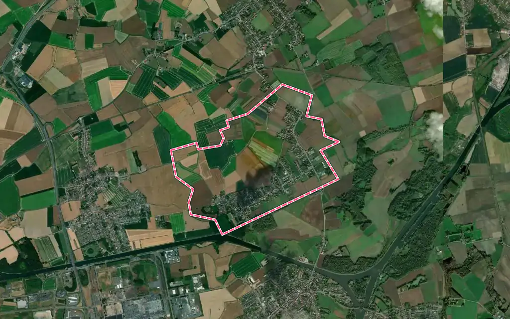 Vue satellite de Hantay avec ses contours administratifs