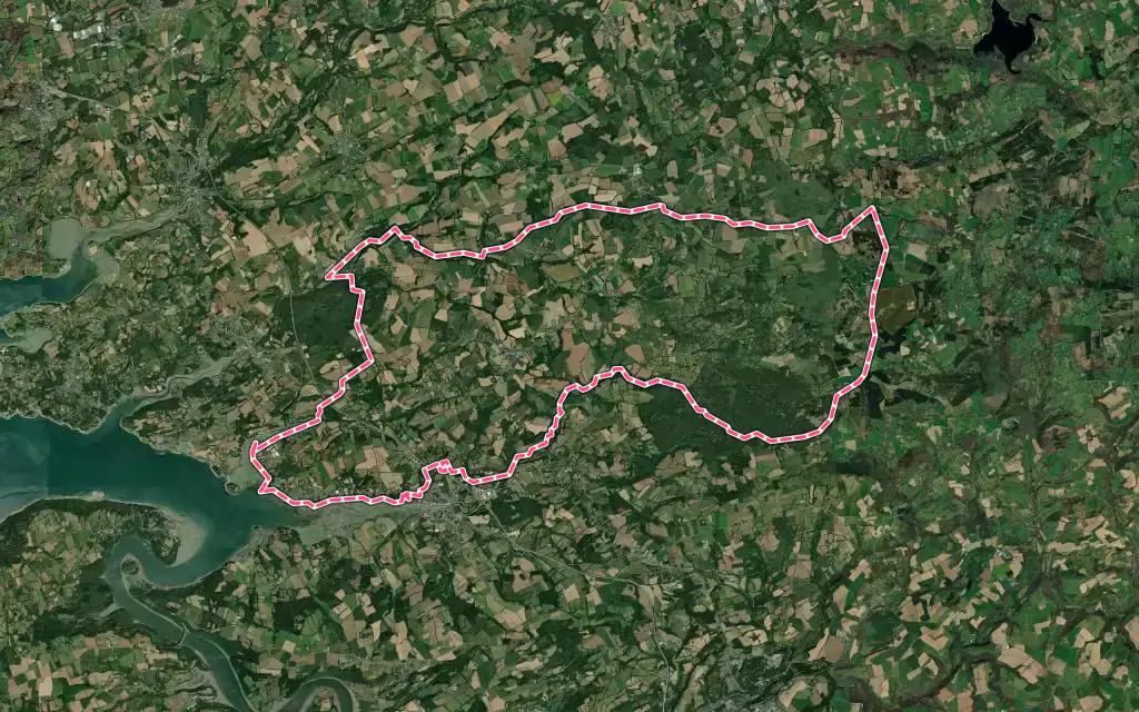 Vue satellite de Hanvec avec ses contours administratifs