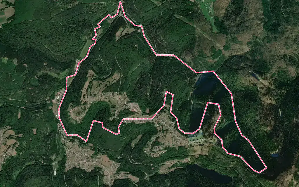 Vue satellite de Haselbourg avec ses contours administratifs