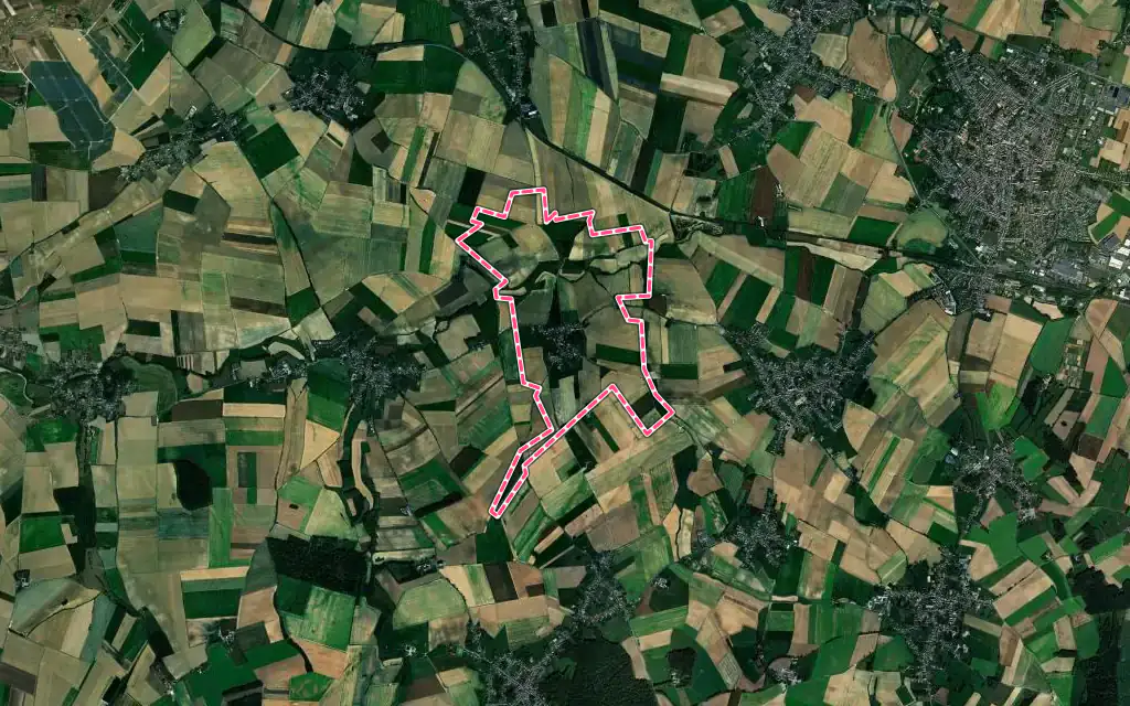 Vue satellite de Haucourt-en-Cambrésis avec ses contours administratifs