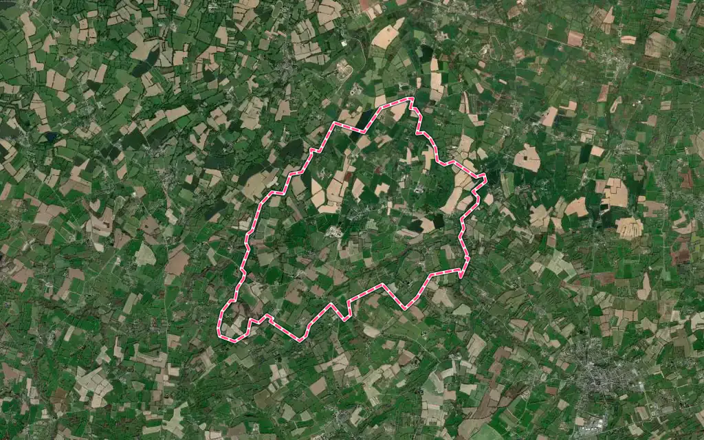Vue satellite de Hauteville-la-Guichard avec ses contours administratifs