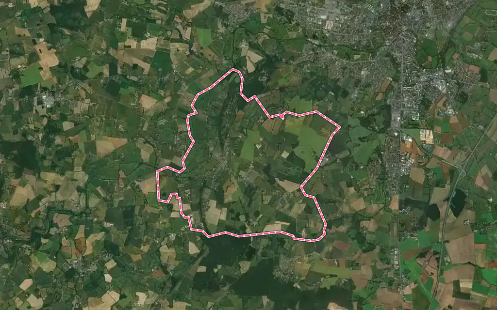 Vue satellite de Héloup avec ses contours administratifs