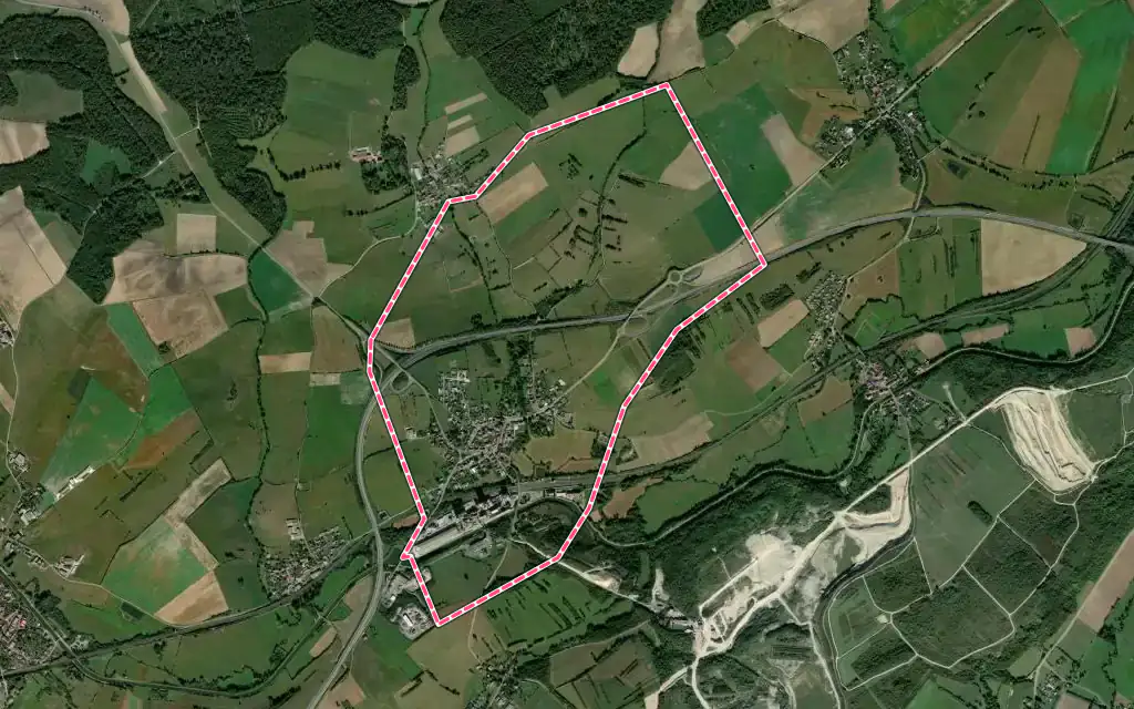 Vue satellite de Héming avec ses contours administratifs
