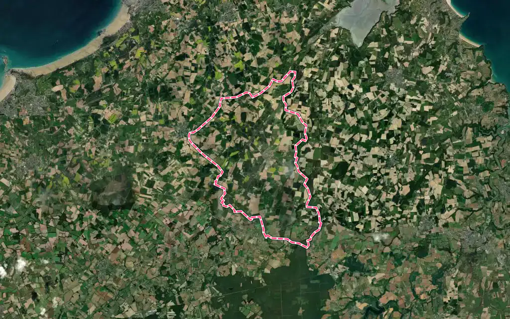 Vue satellite de Hénanbihen avec ses contours administratifs