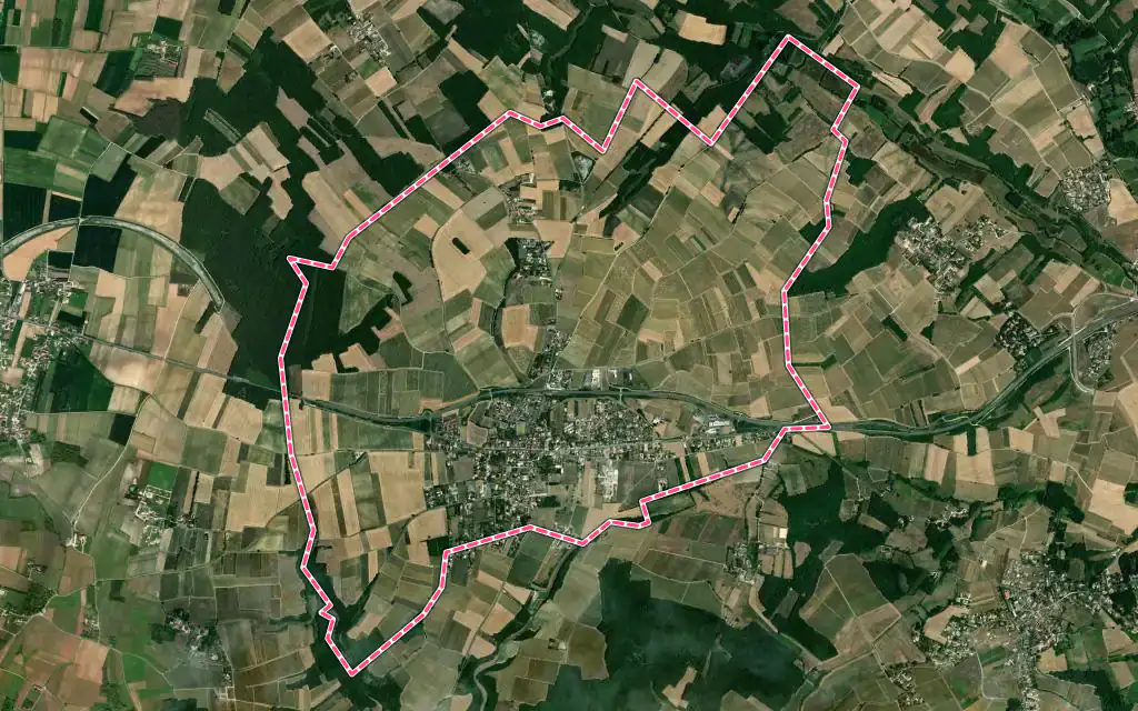 Vue satellite de Hiersac avec ses contours administratifs