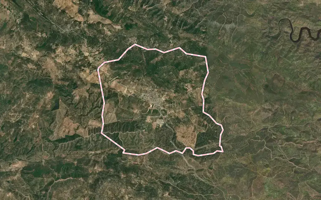 Vista satélite de Higuera de la Sierra con su contorno administrativo