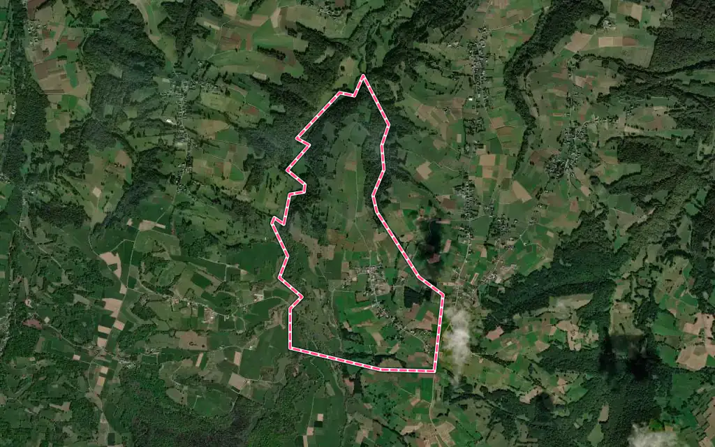 Vue satellite de Hitte avec ses contours administratifs