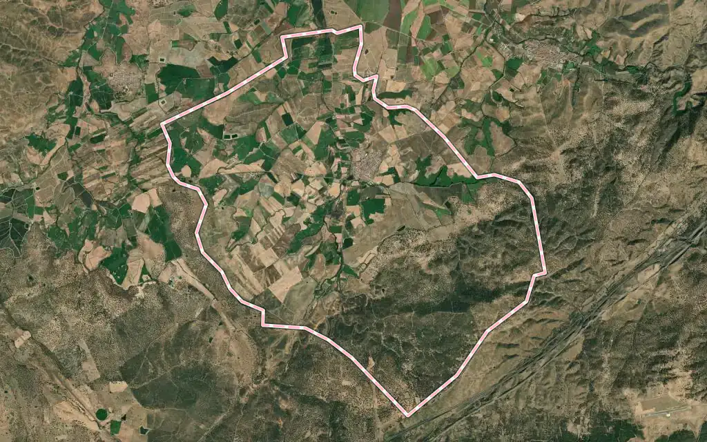 Vista satélite de Holguera con su contorno administrativo