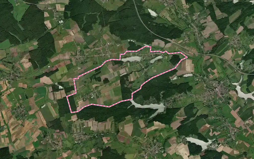 Vue satellite de Hoste avec ses contours administratifs