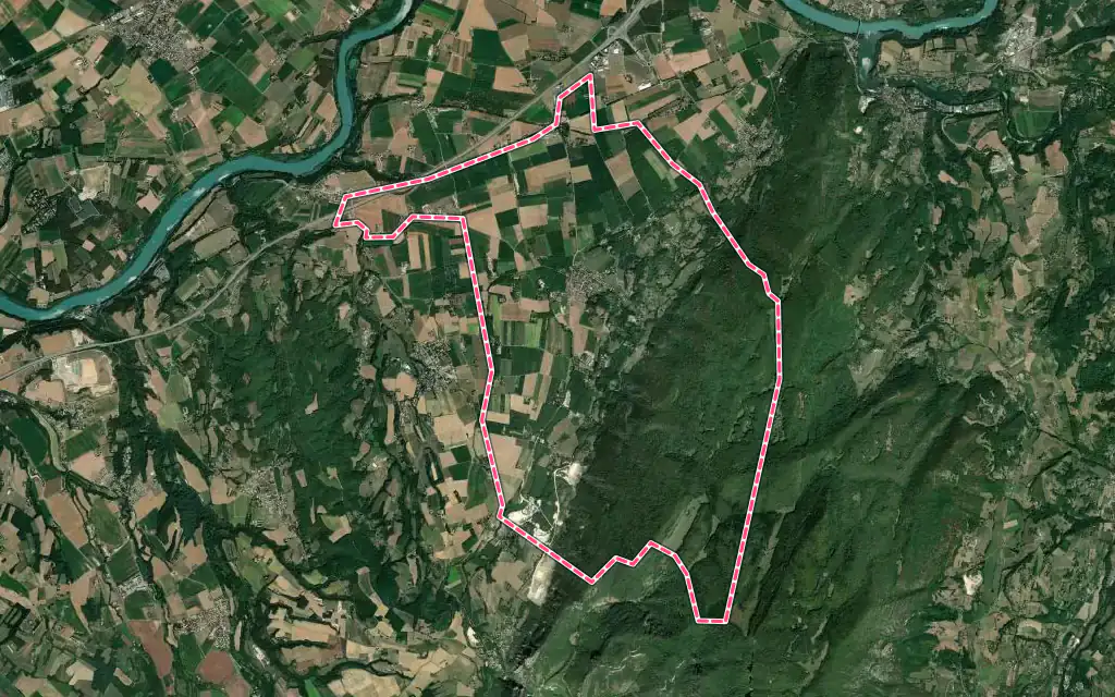 Vue satellite de Hostun avec ses contours administratifs