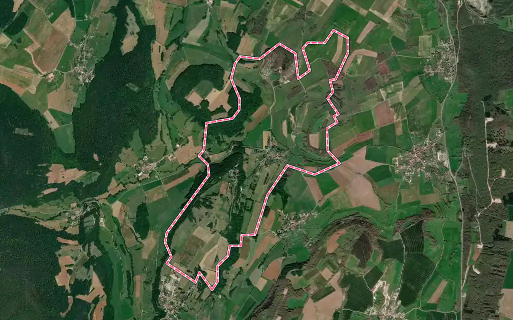Vue satellite de Huanne-Montmartin avec ses contours administratifs