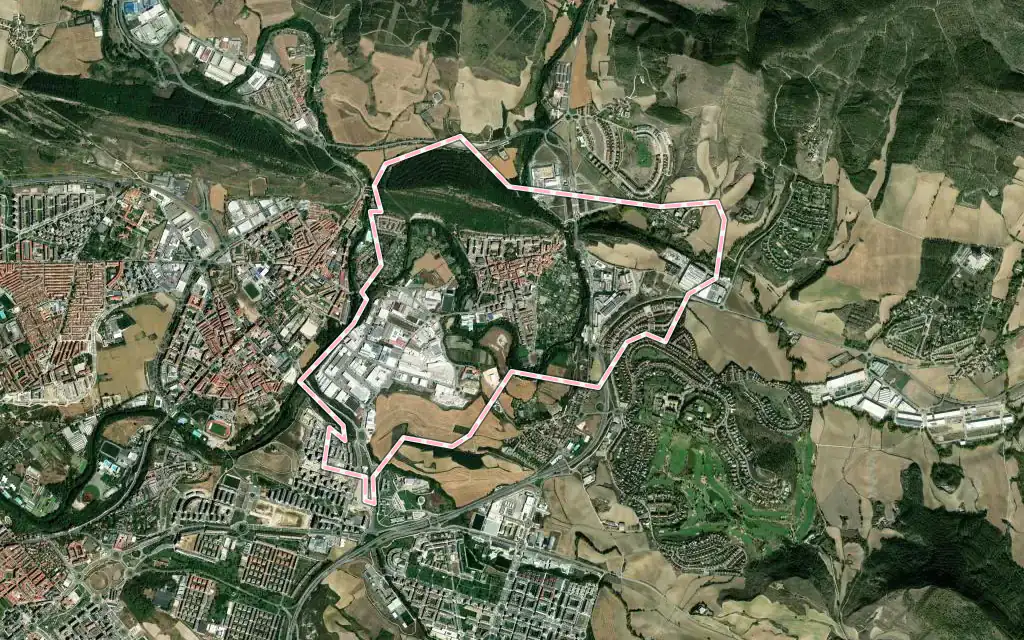 Vista satélite de Huarte / Uharte con su contorno administrativo