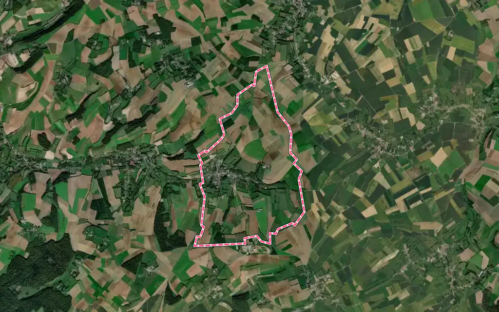Vue satellite de Hucqueliers avec ses contours administratifs