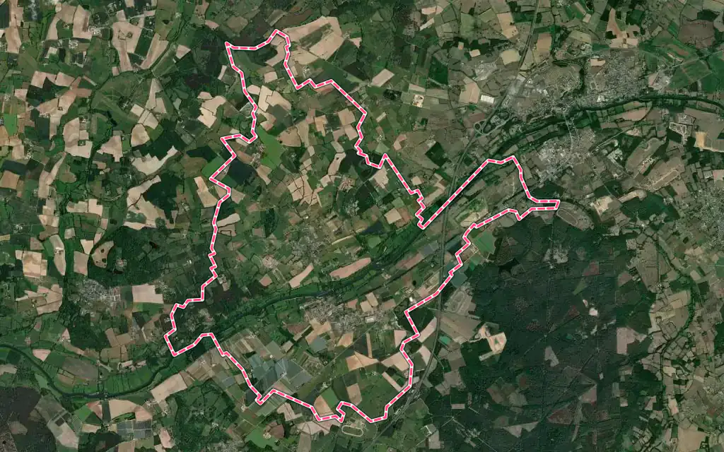 Vue satellite de Huillé-Lézigné avec ses contours administratifs