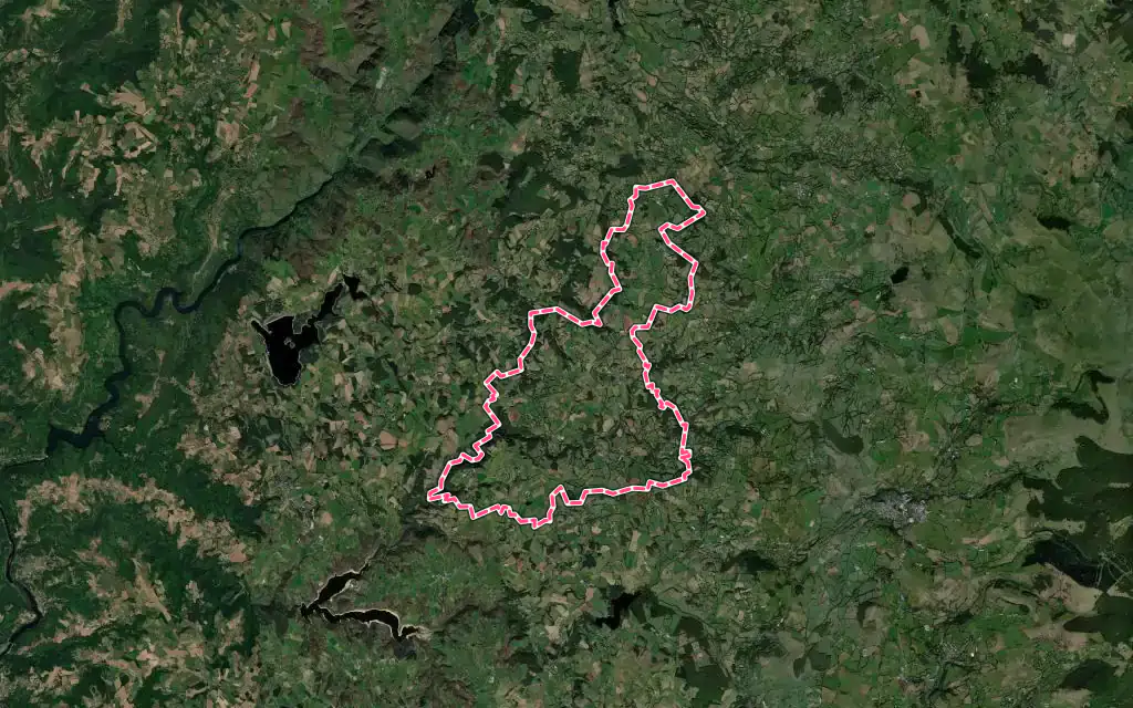 Vue satellite de Huparlac avec ses contours administratifs